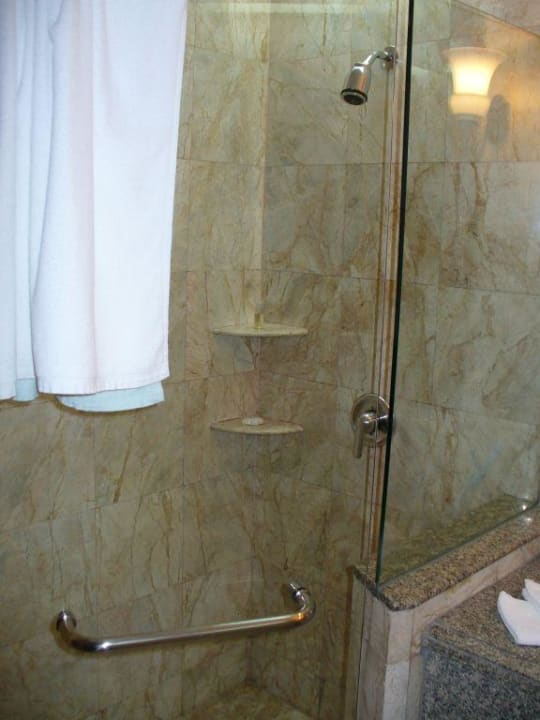 Marmordusche Hotel Century Park