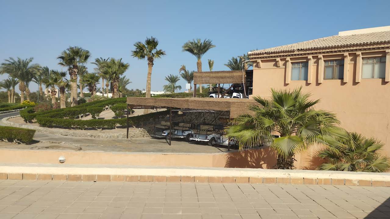 Gartenanlage Mövenpick Resort & Spa El Gouna