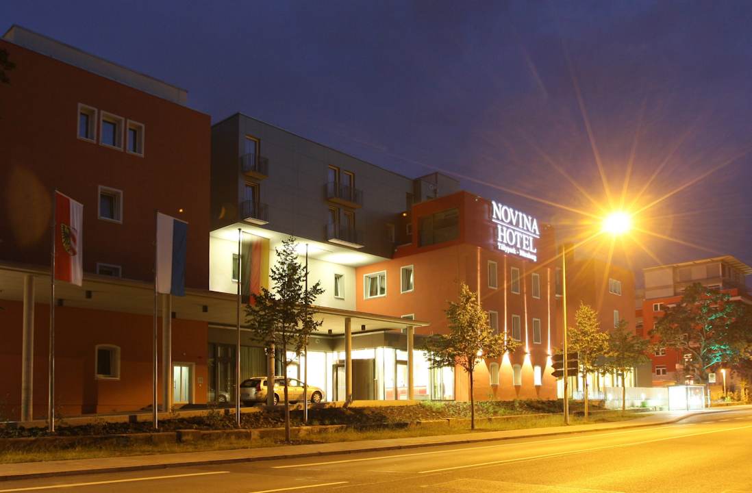 Außenansicht NOVINA HOTEL Tillypark