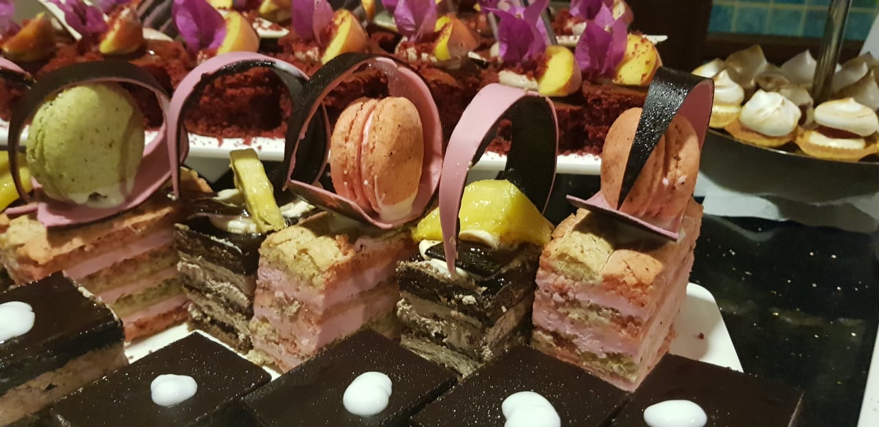 Gastro Starlight Resort Hotel