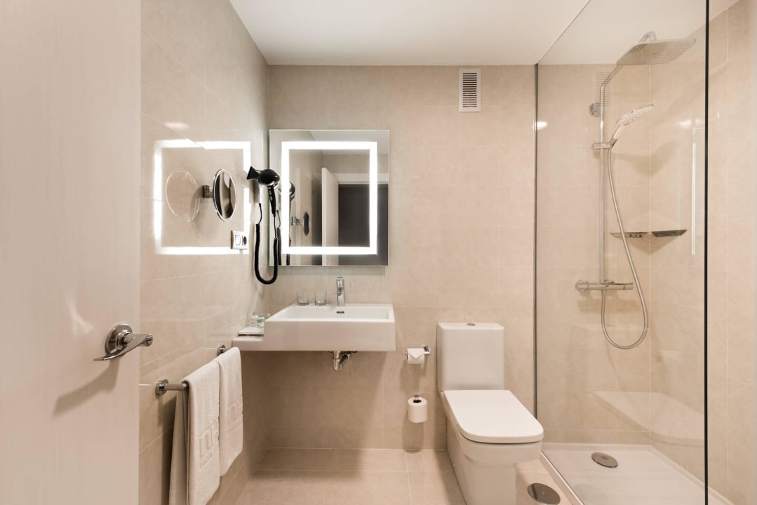 Room NH Madrid Chamberí