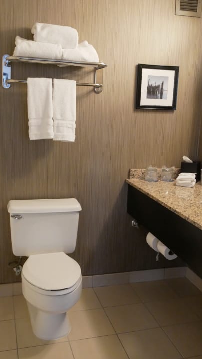 Zimmer Sheraton Cerritos Hotel at Towne Center