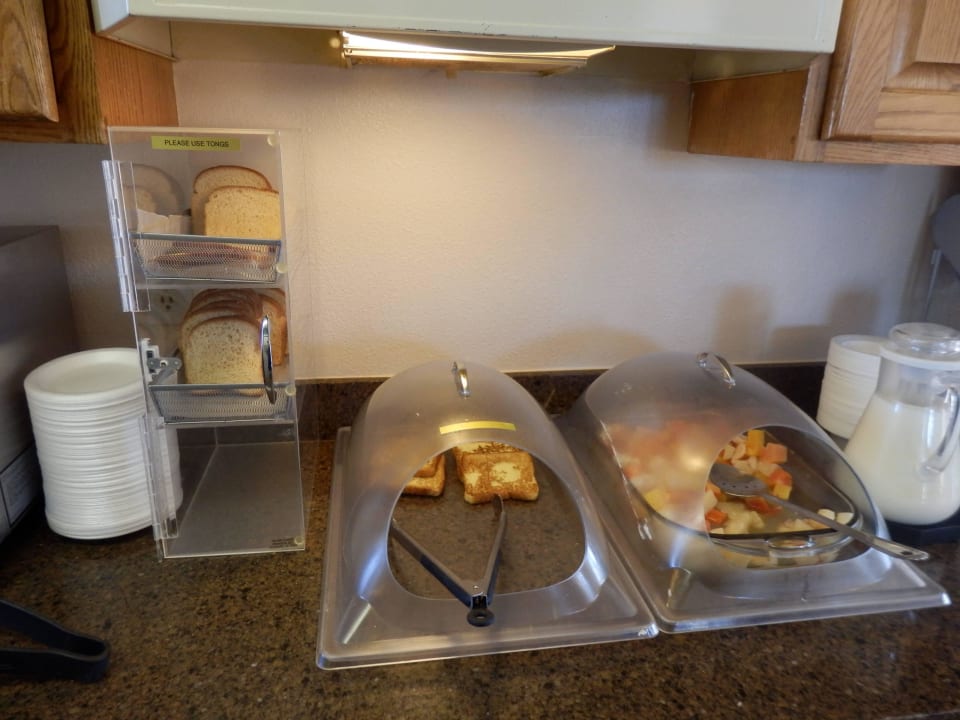 Frühstück Horel America's Best Value Inn Page