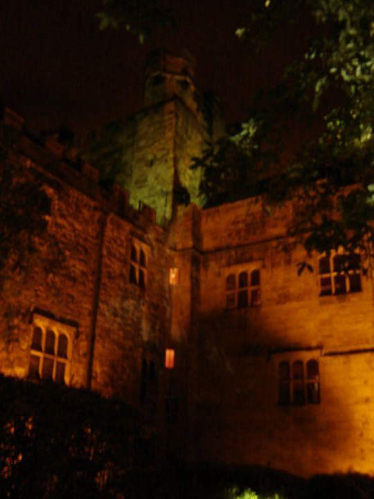 Innenhof bei Nacht Hotel Lumley Castle