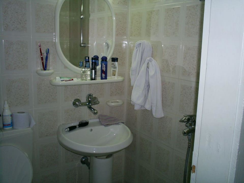 Schimmel im Bad Hotel Svejest/Sveshest