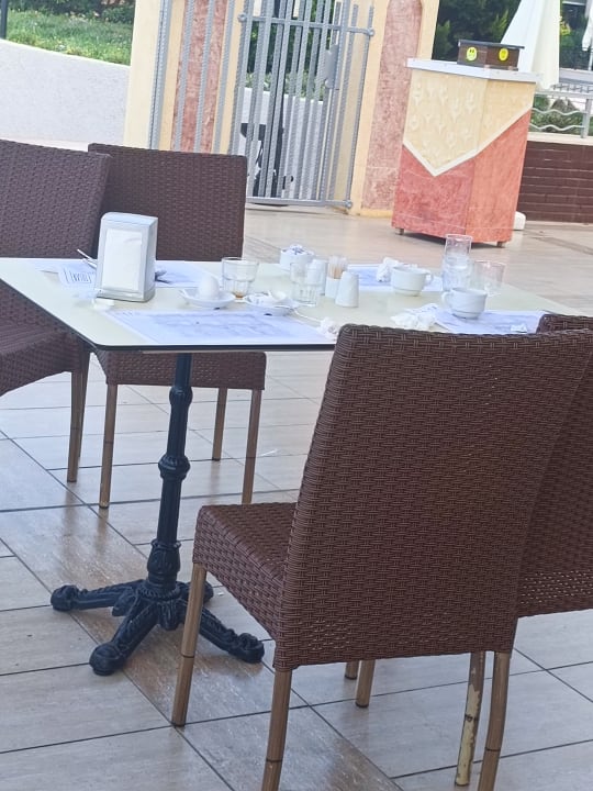 Gastro Tusan Beach Resort