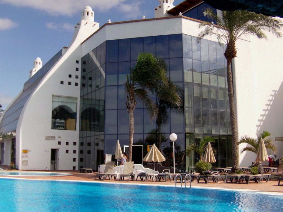 Außenansicht mit Pool H10 Timanfaya Palace - Adults only