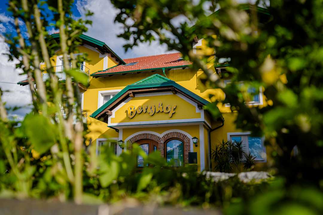 Außenansicht Hotel Berghof Baumgartner