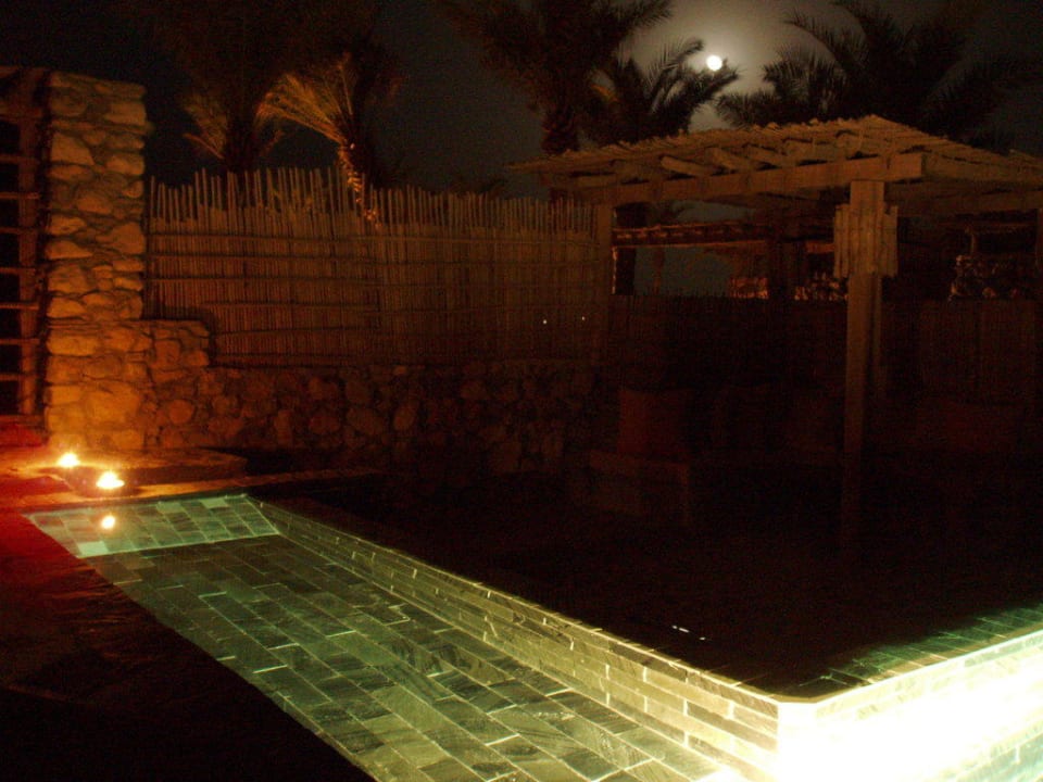 Privatpool in unserer Strandvilla Six Senses Spa At Zighy Bay