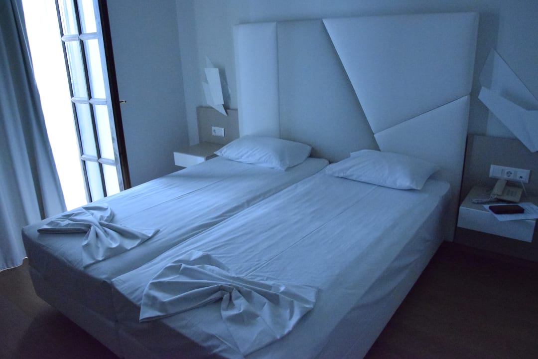 Zimmer Akrathos Beach Hotel