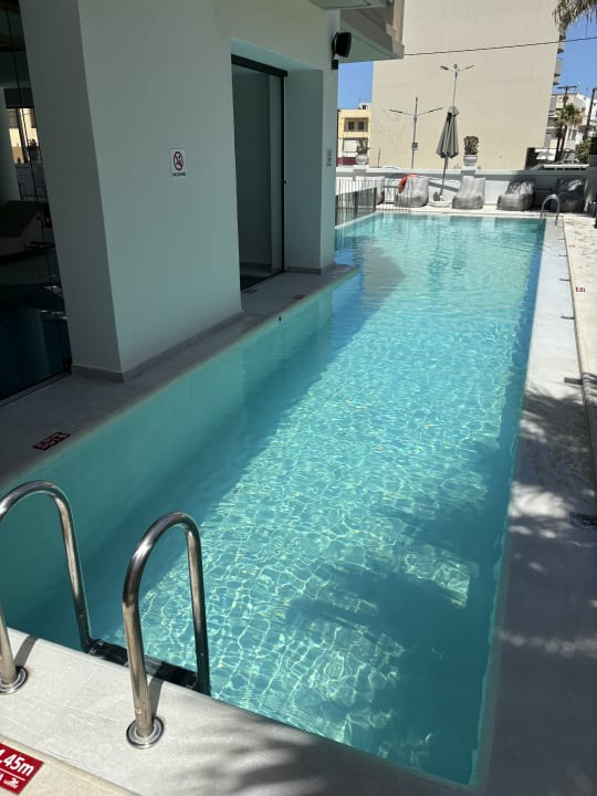 Pool Hotel Theartemis Palace