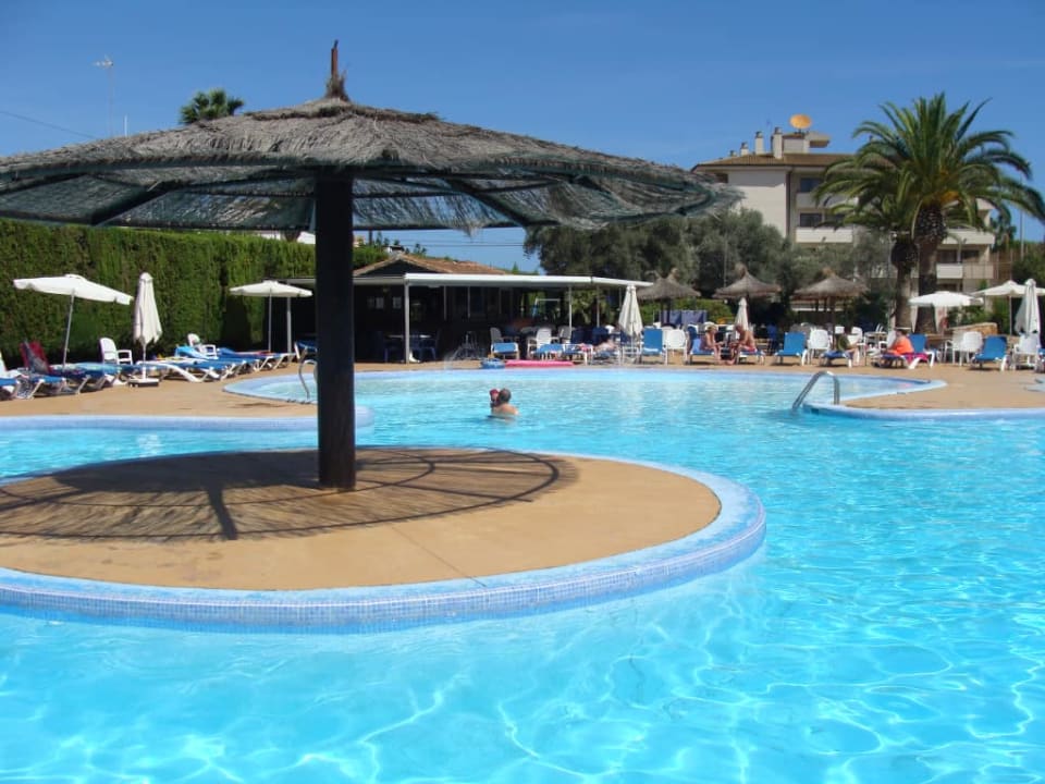 Basen super JS Portocolom Suites