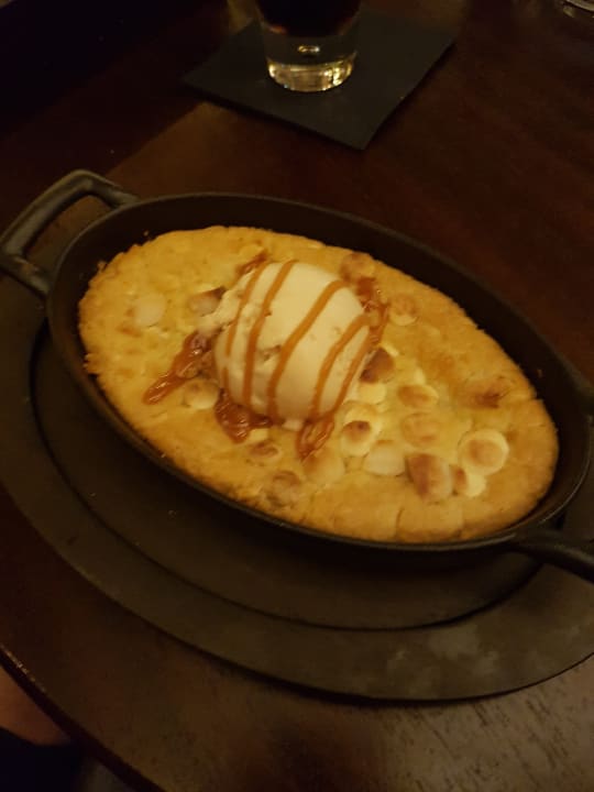 Gastro Saadiyat Rotana Resort &  Villas