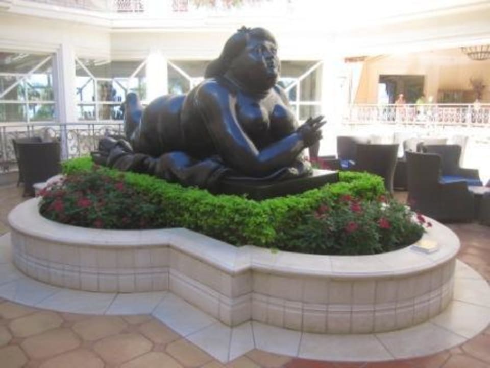 Eine der vielen Botero-Figuren Grand Wailea A Waldorf Astoria Resort