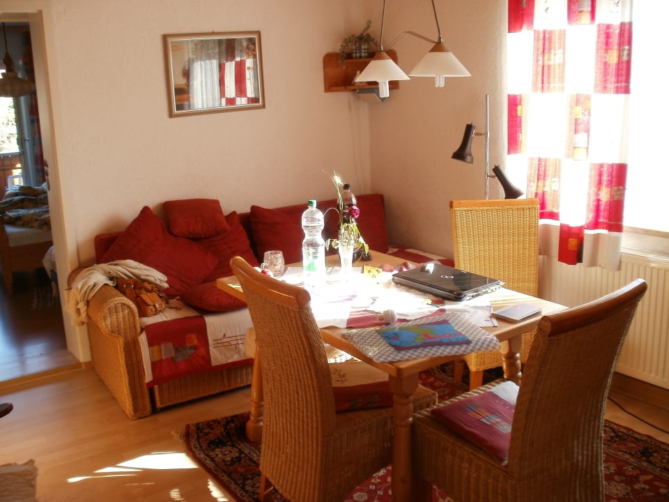 Wohn-/Esszimmer Ferienwohnung Mayrhofer