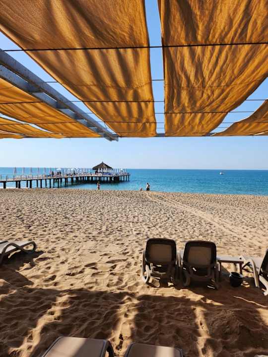 Strand Blue Waters Club