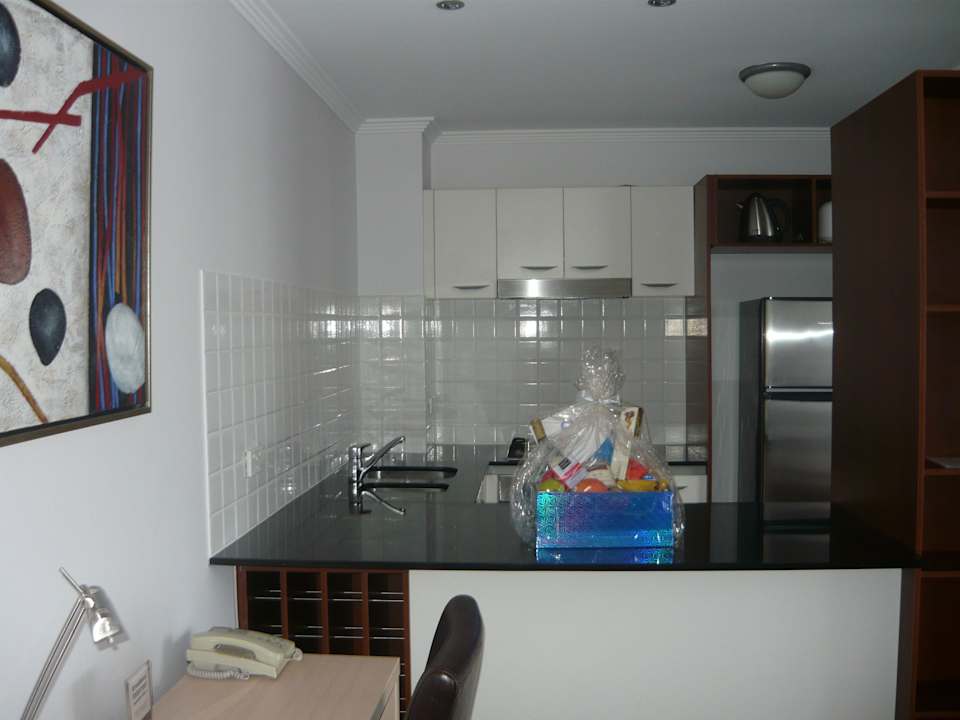 Кухня Hotel Oaks Lexicon
