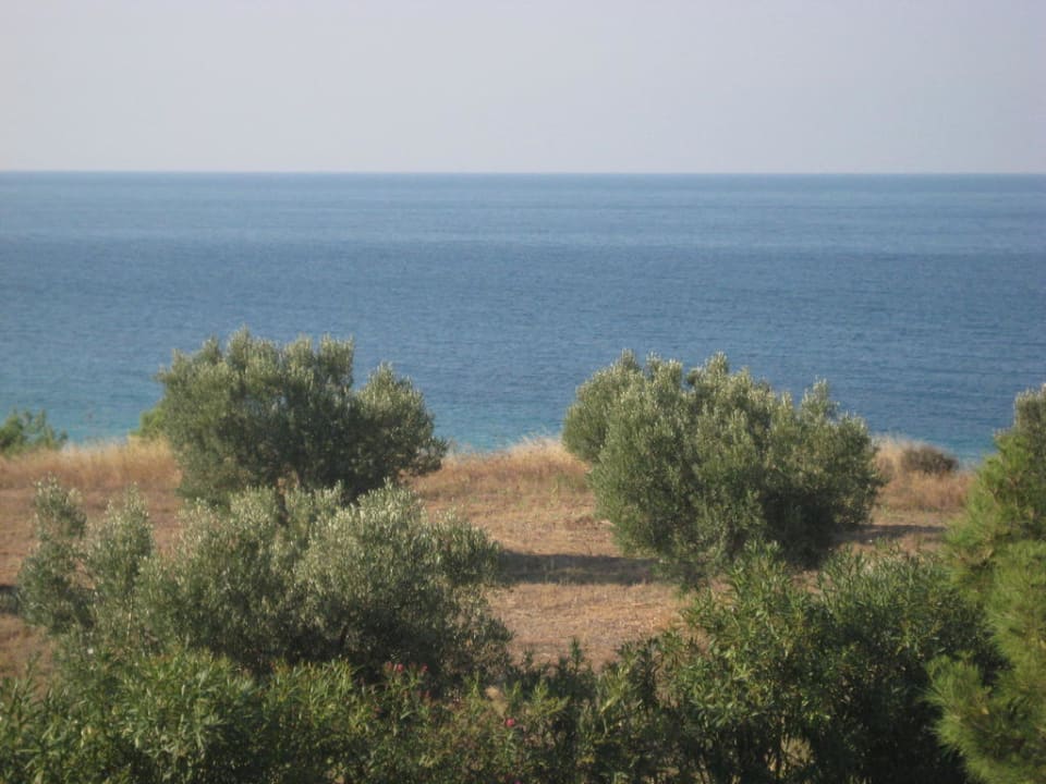 Blick vom Zimmer aufs Meer Pomegranate Wellness Spa Hotel