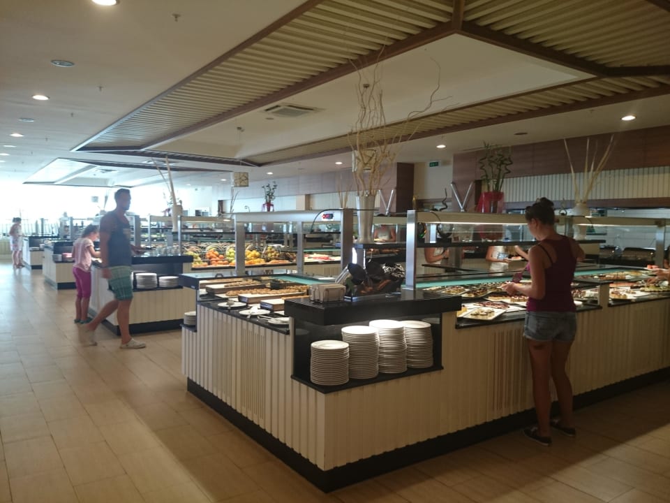 Reichlich Auswahl beim Buffet Paloma Oceana