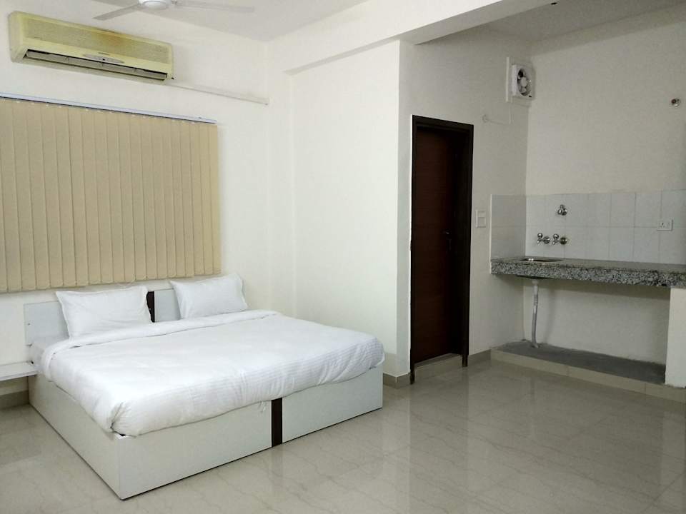 Zimmer The Radiance Suites & Apartments