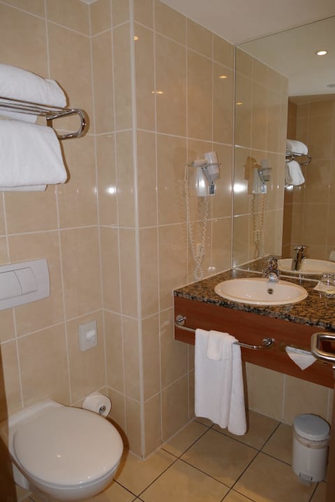 Bad Dorint Hotel am Dom Erfurt