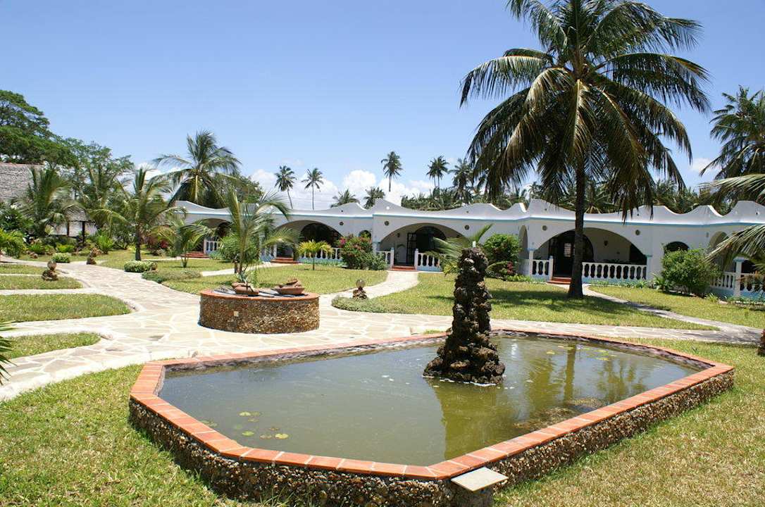 Vom Pool aus fotografiert Salama Beach Resort