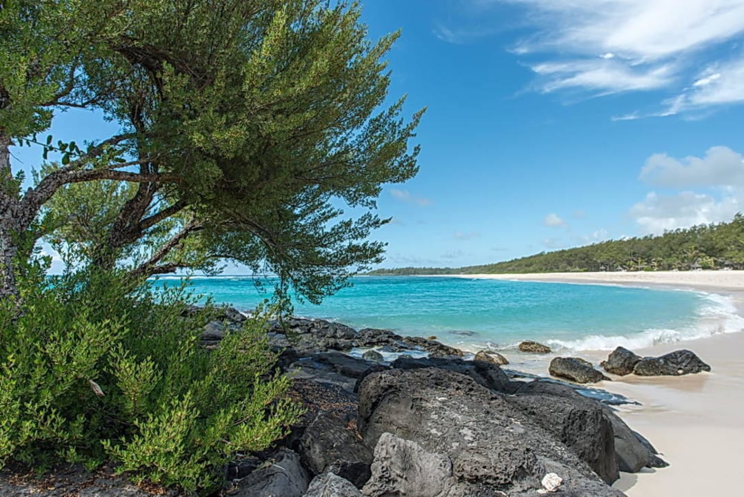 Der "wilde" Ozeanstrand im Osten Shandrani Beachcomber Resort & Spa