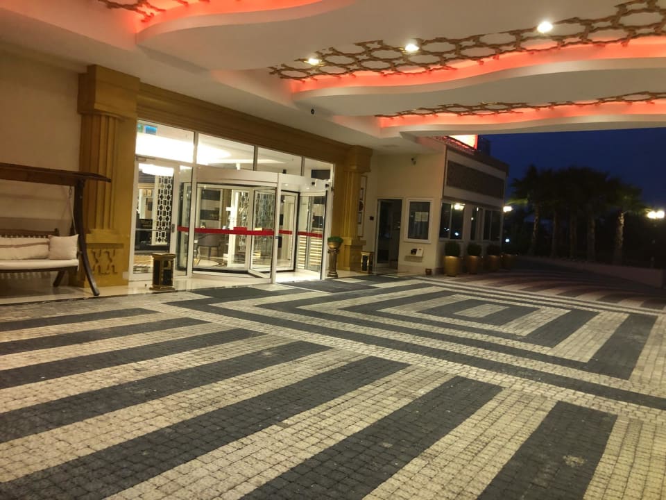 Lobby Mary Hotel Side