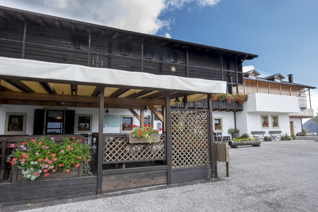 Außenansicht Albergo Riglarhaus