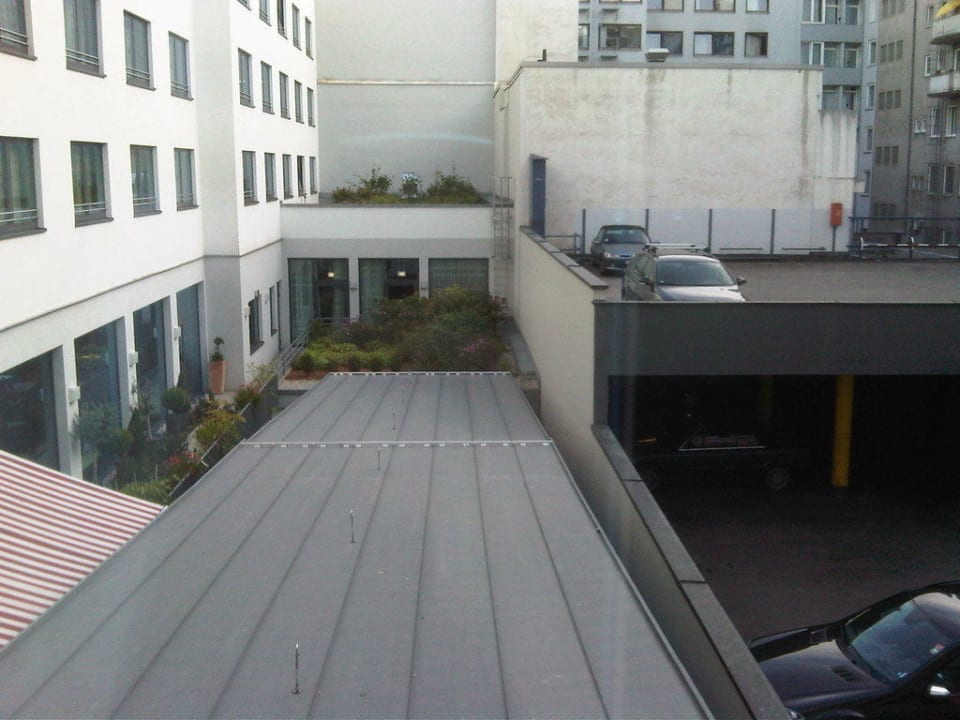 Ausblick des Zimmers 103 Courtyard by Marriott Munich City Center