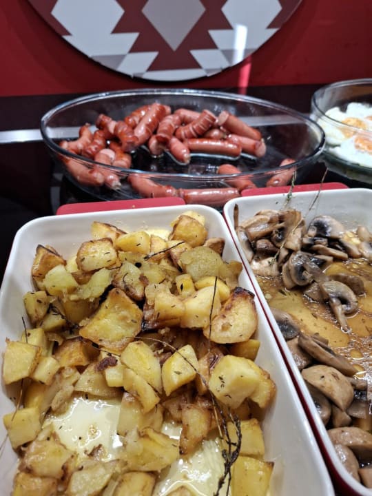 Gastro Mercure Tirana