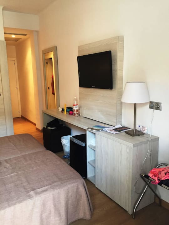 Flachbildfernseher Eix Alcudia Hotel