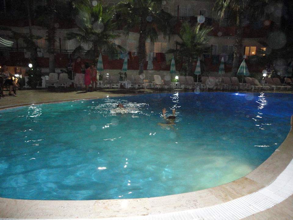 Wieczorem Semoris Hotel