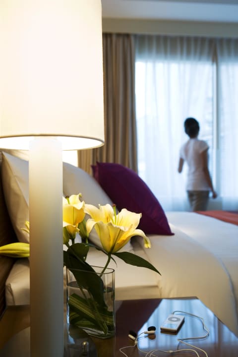 Deluxe Room Hotel Courtyard By Marriott Bangkok