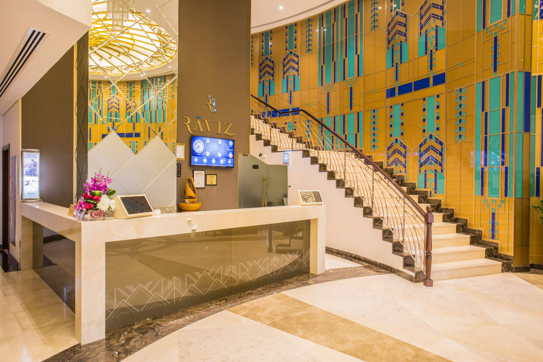 Lobby Raviz Center Point Hotel