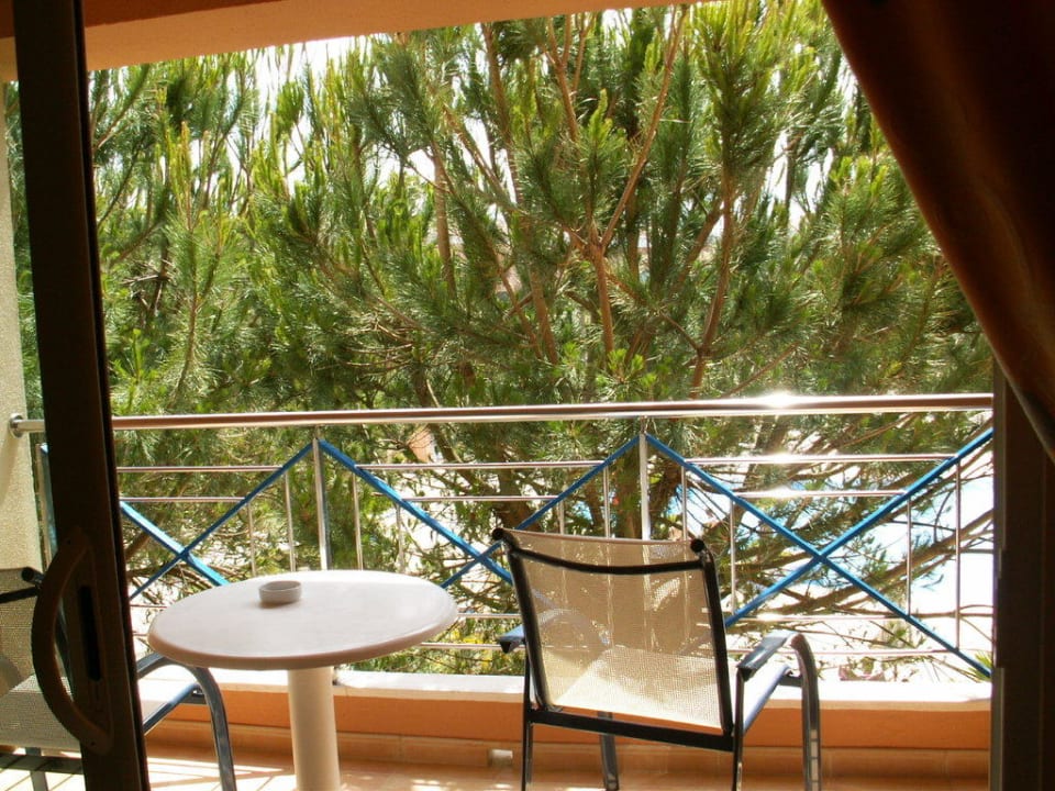 Balkon mit Poolblick Hipotels Barrosa Garden