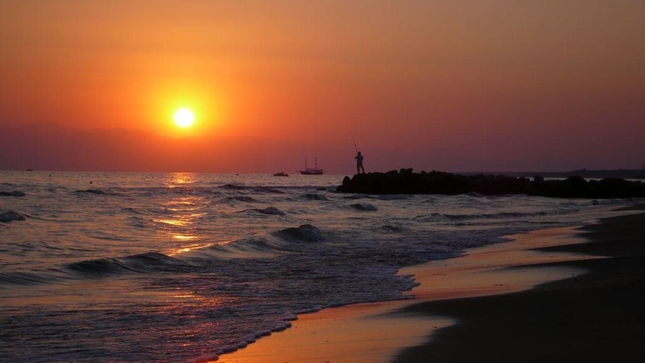 Angle dir dein eigenes Boot Side Breeze Hotel