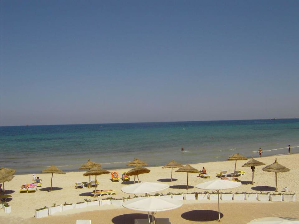 Strand Hotel Abou Nawas Boujaafar