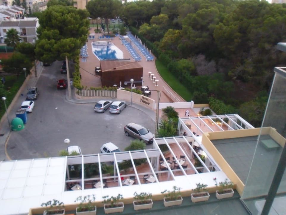 Ausblick nach unten von unserem Zimmer 509 Hotel Timor
