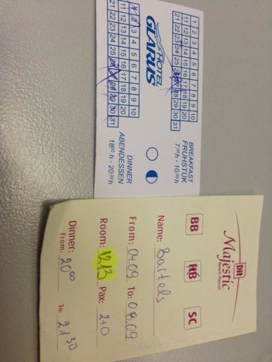 Nur 4 Tage gefrühstückt und 10 Tage genächtigt Hotel Glarus Beach