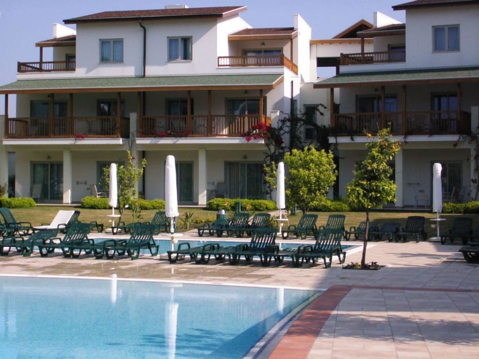 Innenhof Appartementanlage Lara Barut Collection