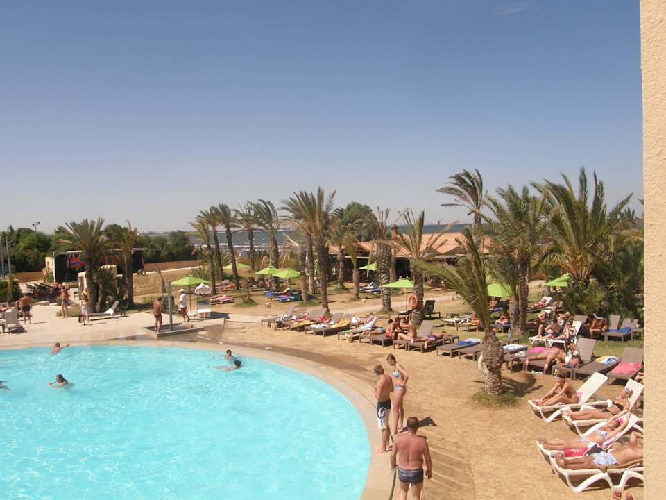 Basen Hotel Rosa Beach