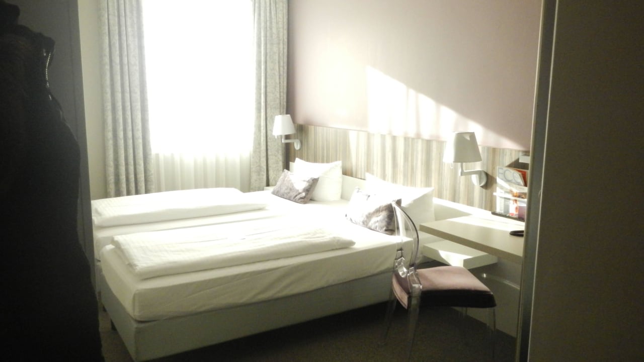 Blick von der Tür Premier Inn Nürnberg City Nordost