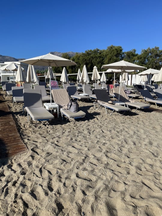 Strand HARPIN Happy Days Beach Hotel