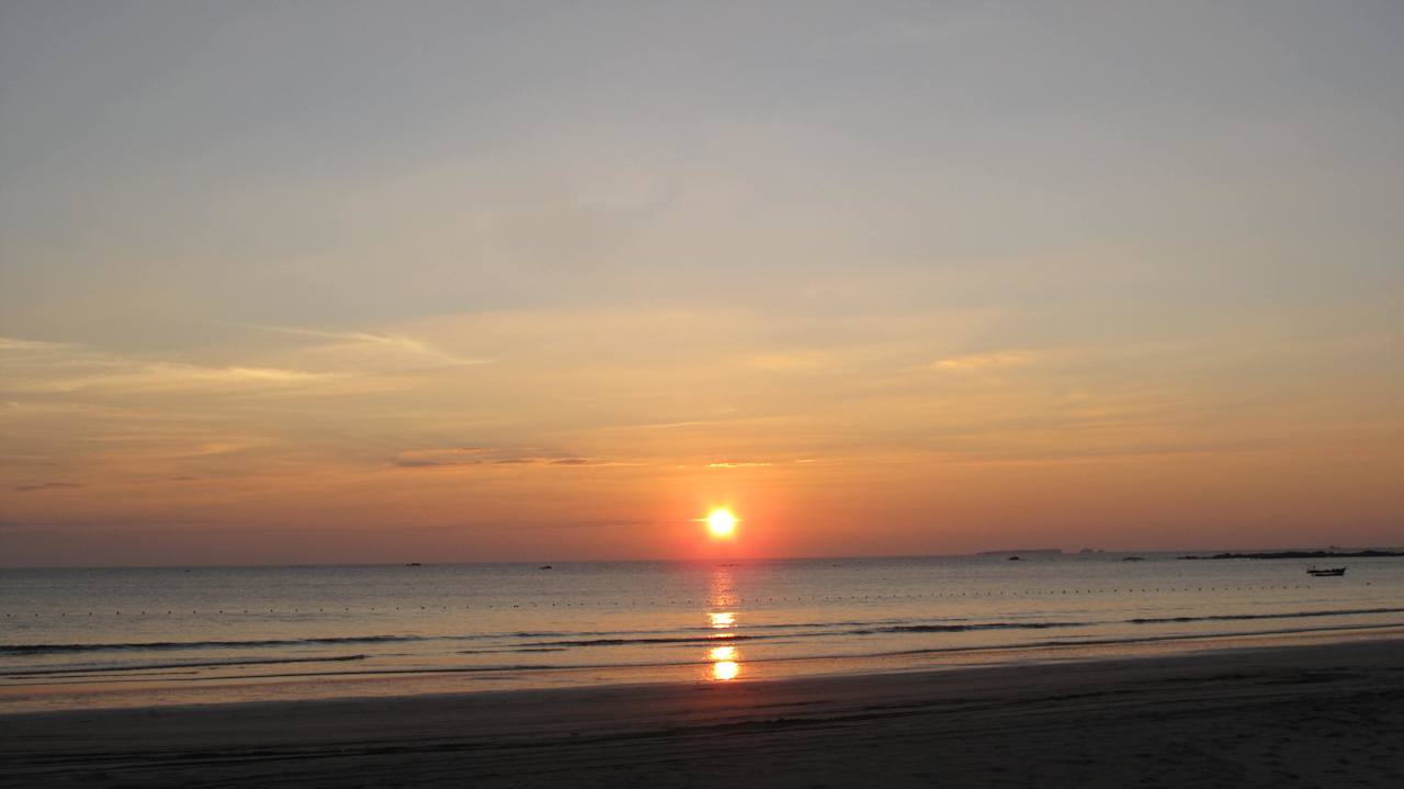 Sonnenuntergang Hotel Aureum Palace Resort