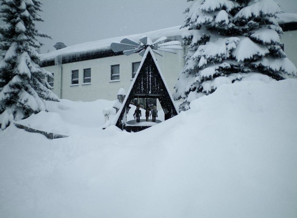 Überall Schnee Hotel Forstmeister