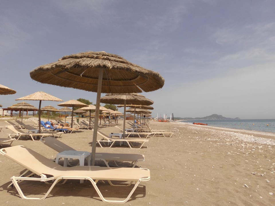 Strand Asterias Beach Resort