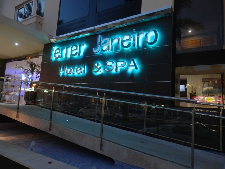 Hotel Eingang Caprice Janeiro Hotel & Spa