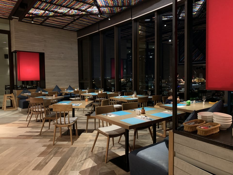 Gastro Holiday Inn Resort Vana Nava Hua Hin