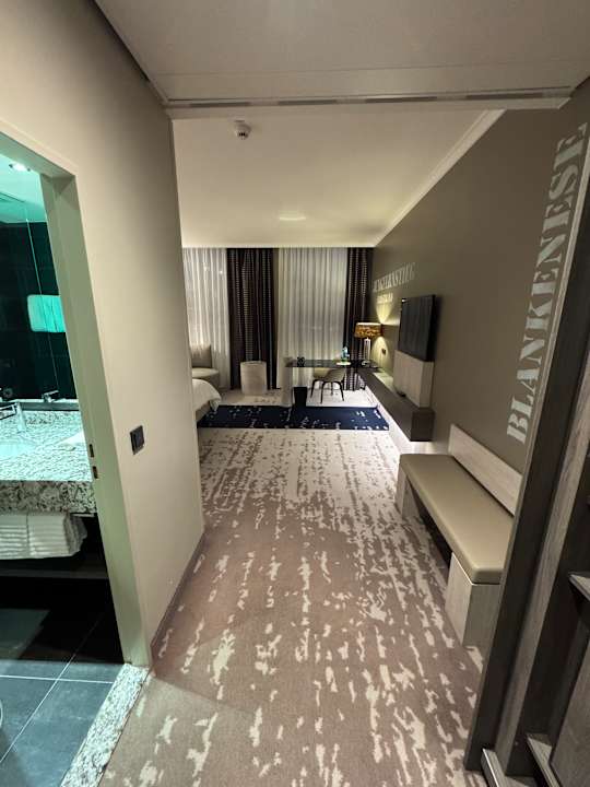 Zimmer Renaissance Hamburg Hotel